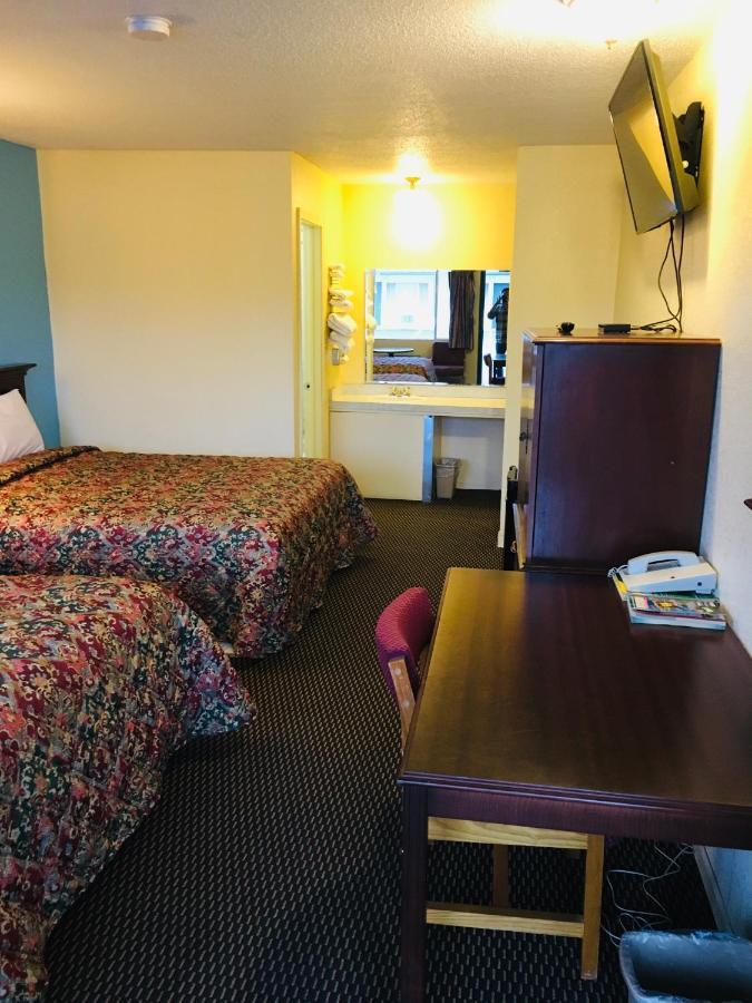 Budget Inn Caravan Motel Harrisonville Eksteriør billede