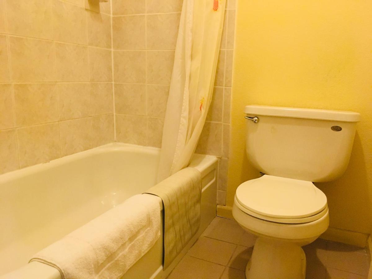 Budget Inn Caravan Motel Harrisonville Eksteriør billede